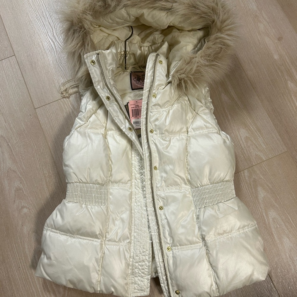 Juicy Couture medium hooded puffer jacket